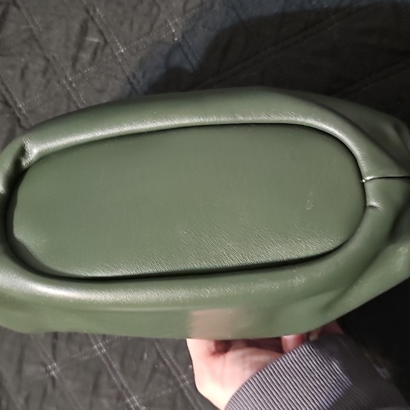 Nwt Women's Green Bag - Picture 4 of 4